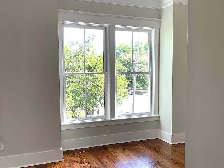 549 E Gwinnett St — Photo 17
