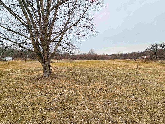 2nd image of 10582 Atwood Rd