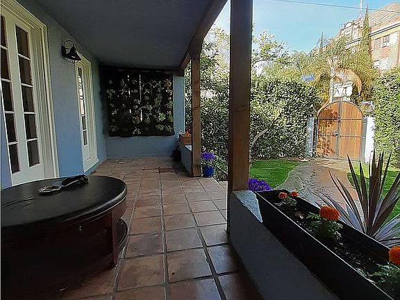5th image of 759 N Las Palmas Ave