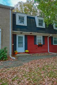 15 Cannongate Rd APT 33, Tyngsboro, MA, 01879