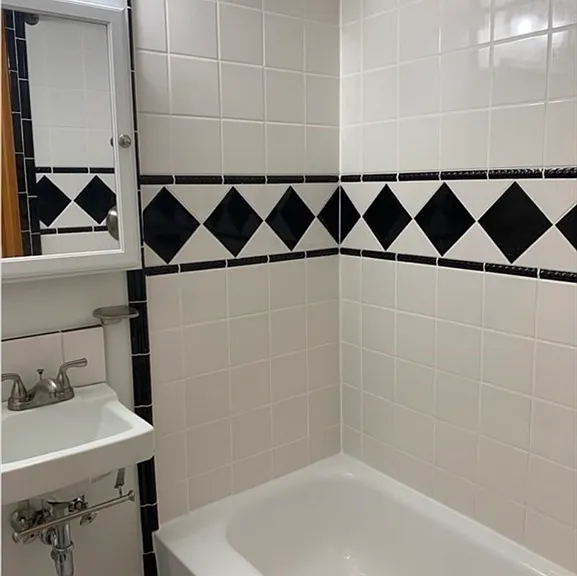 229 Everett St #8 — Photo 3