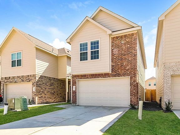 3rd image of 2630 Bouvardia Way