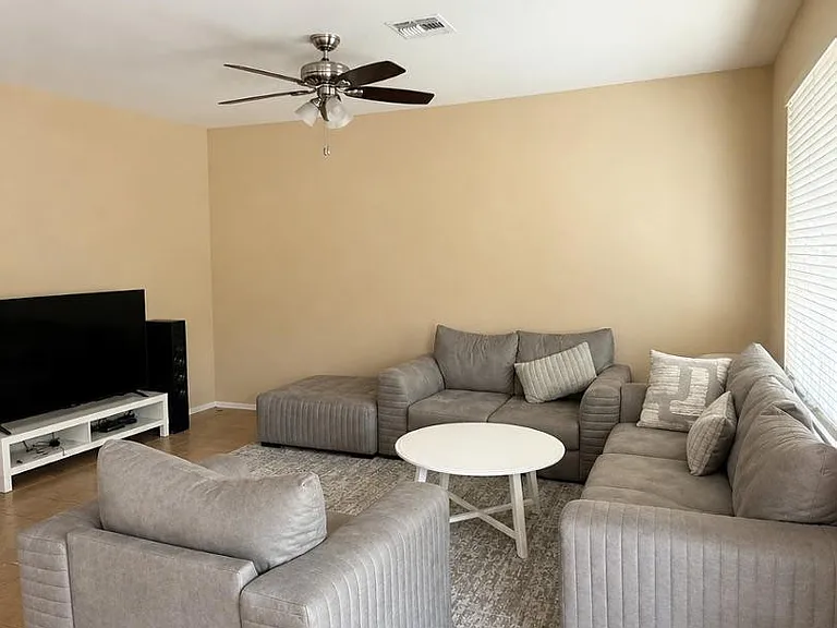 4723 W Gelding Dr — Photo 6