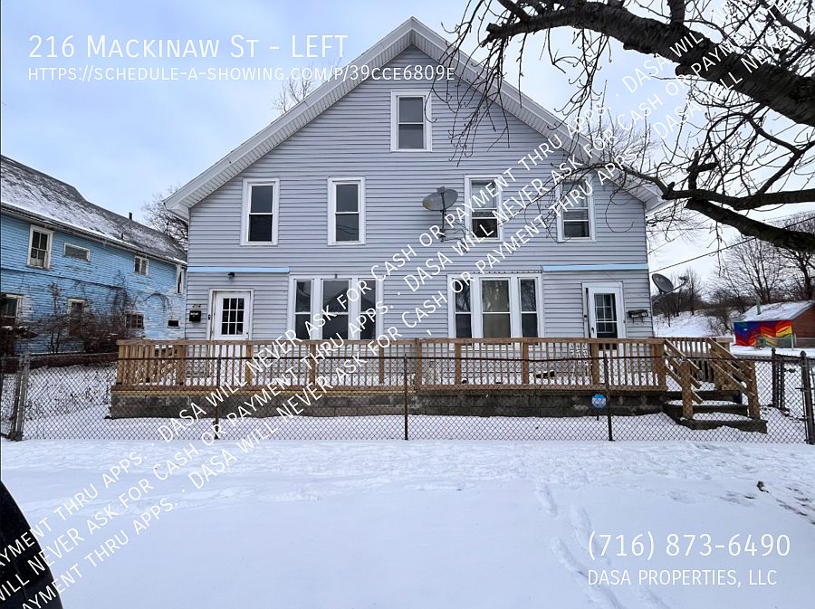 1st image of 216 Mackinaw St