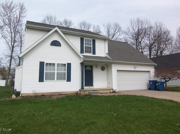 7078 Oak Tree Dr S, Lorain, OH 44053