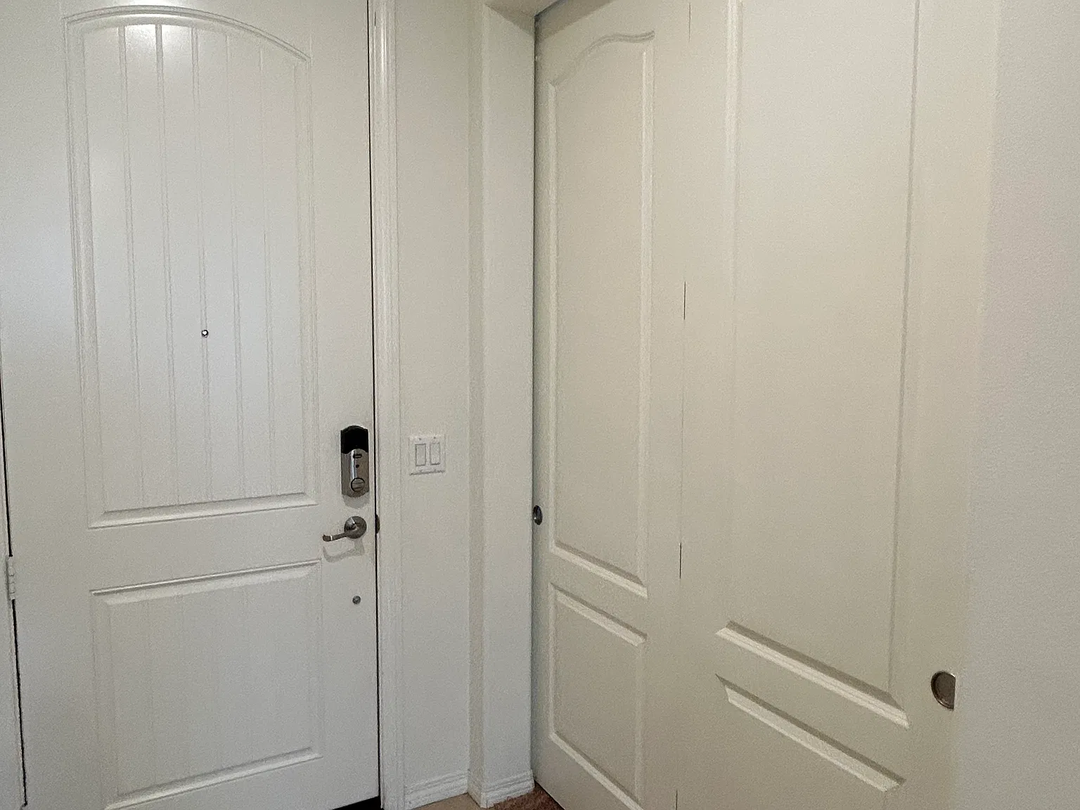 3 bed, 1800 sqft, $3,475 — Photo 3