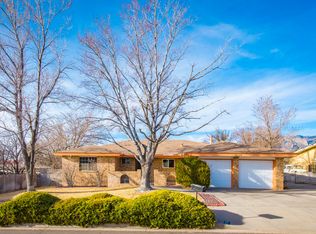 12115 Phoenix Ave NE, Albuquerque, NM 87112