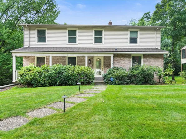 145 Kings Dale Rd, Pittsburgh, PA 15221