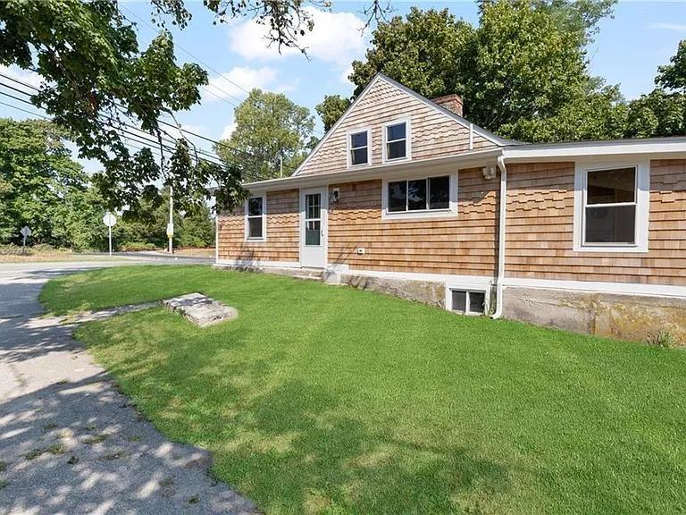 2930 Main Rd — Photo 20