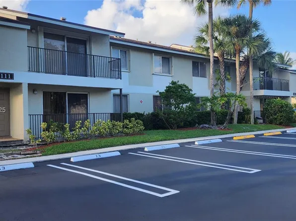 111 Gardens Dr APT 203, Pompano Beach, FL 33069