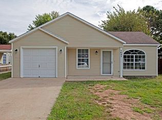 1421 S B St, Rogers, AR 72756