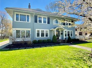 18800 Shaker Blvd, Shaker Heights, OH 44122