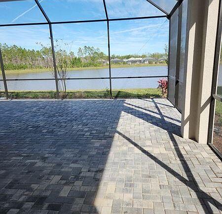 3rd image of 851 Margaritaville Ave