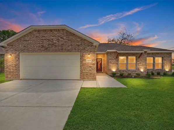 1019 Holiday Dr, Sherman, TX 75090