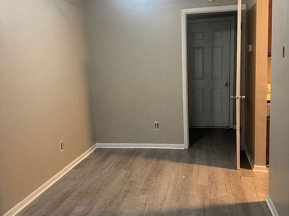 3rd image of 1419 Colony Park Dr #0