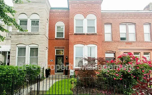 1027 7th St NE Photo 1