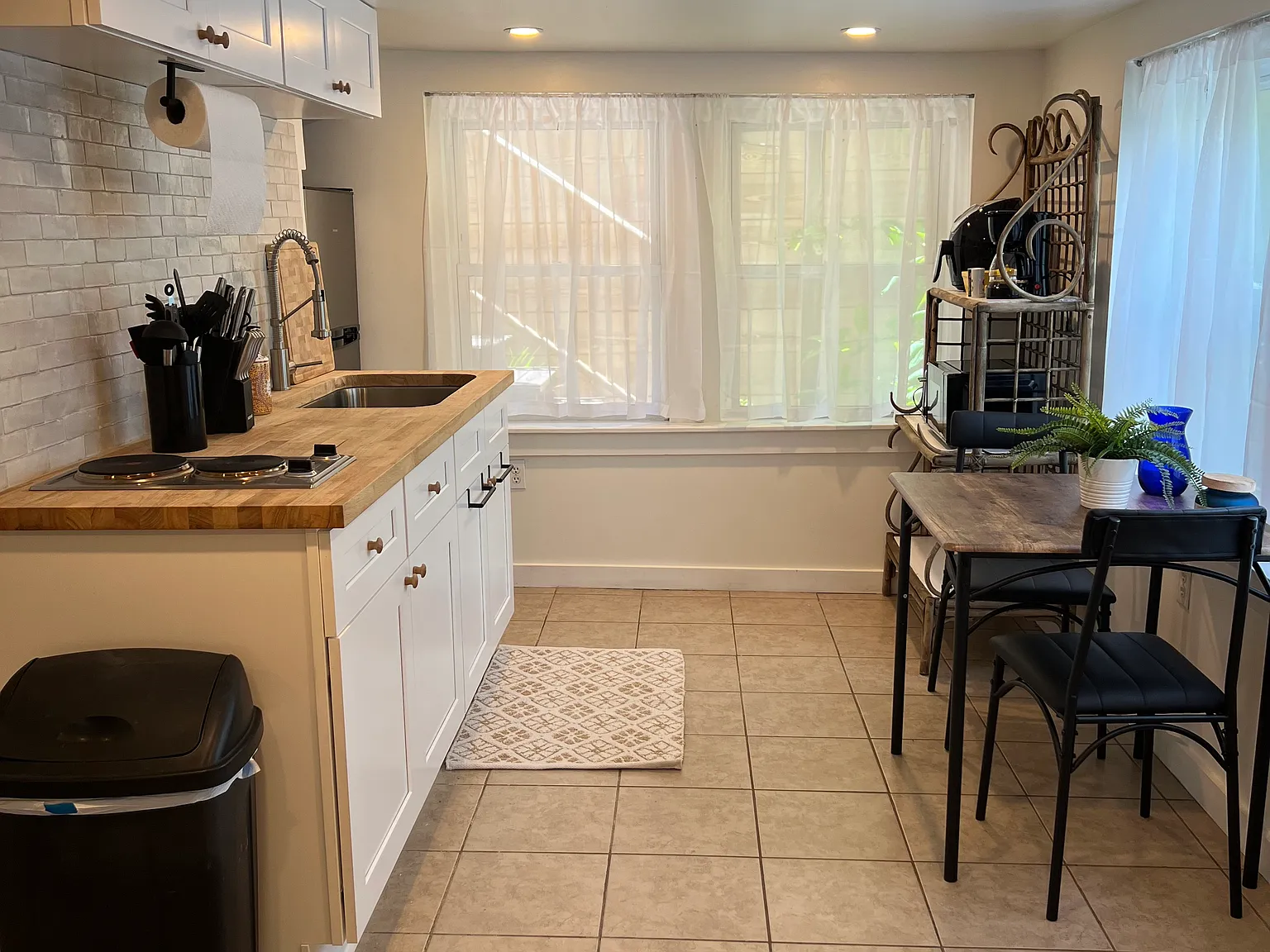 Studio, 400 sqft, $1,300 — Photo 2