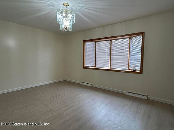 2nd image of 7 Spring St