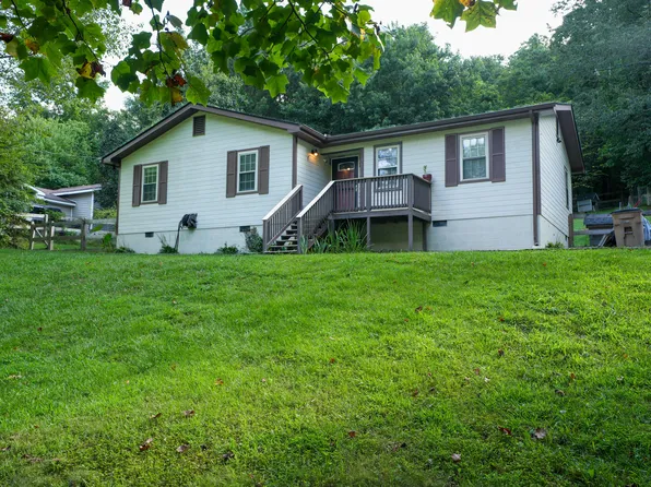 5059 Stewart Rd, Tunnel Hill, GA 30755