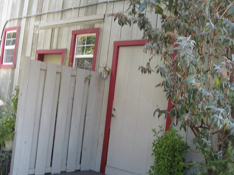 11842 Main St #F1 — Photo 1