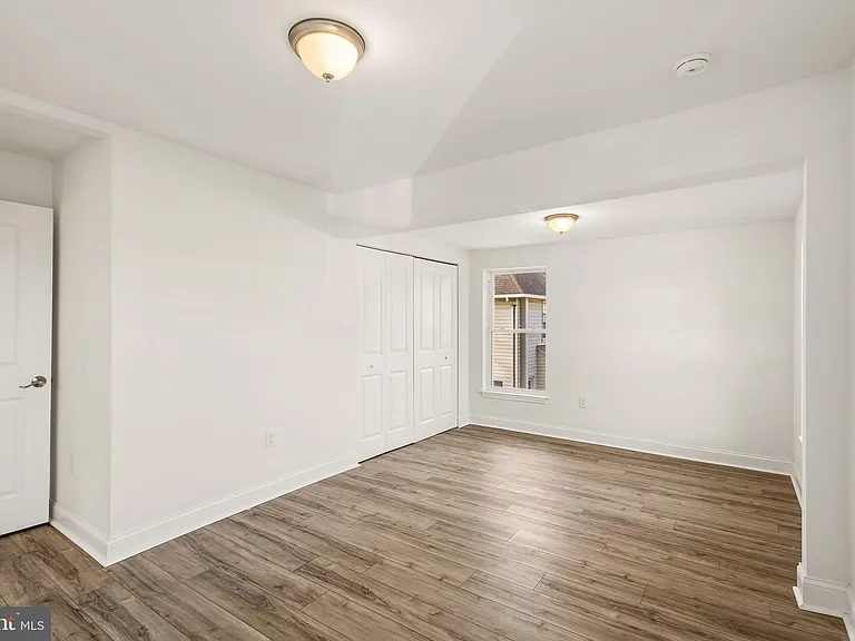 118 Turner St — Photo 28