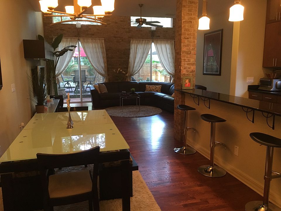 1st image of 1011 Elmwood St #1011