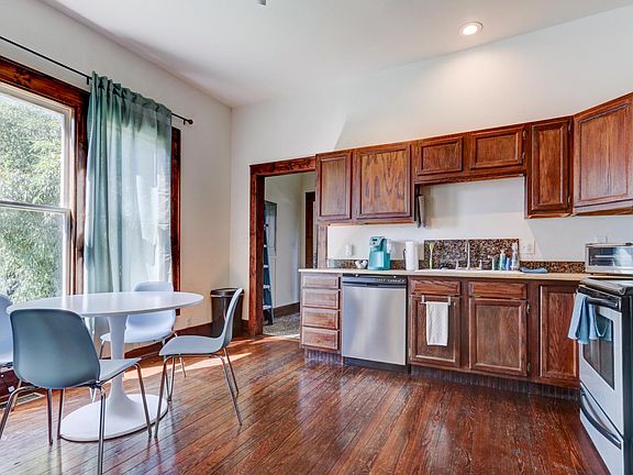 2nd image of 1007 Eleanor St APT 2
