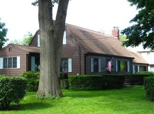 26 Cherokee Rd, Arlington, MA 02474