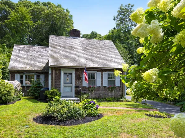 236 Sippewissett Road, Falmouth, MA 02540