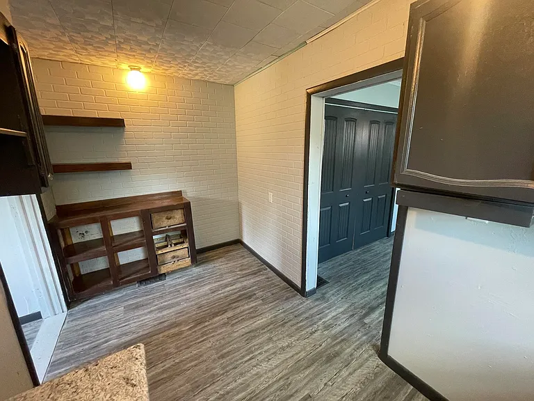 15510 College Ave #G — Photo 4