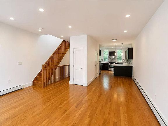 4th image of 322 56th St