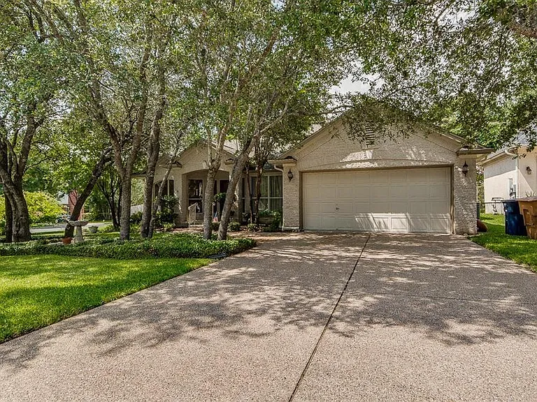 11700 Lemens Spice Cv — Photo 2