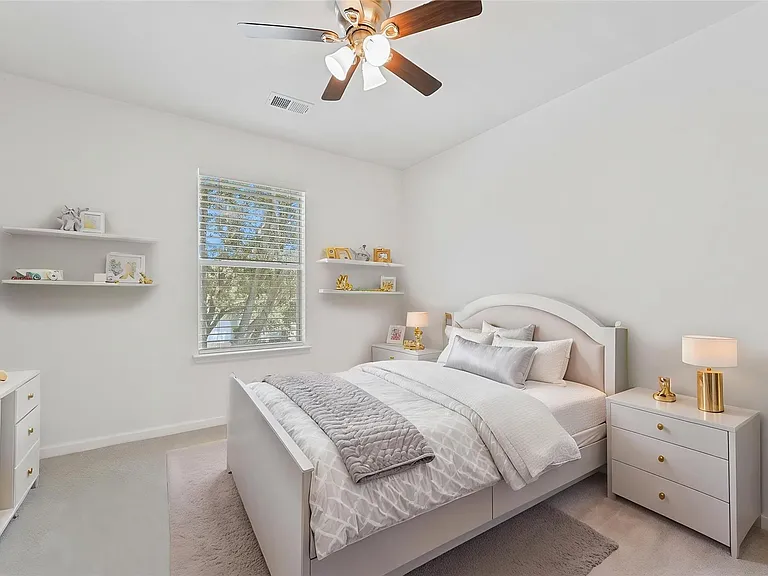 11210 Log Cabin Ln — Photo 21