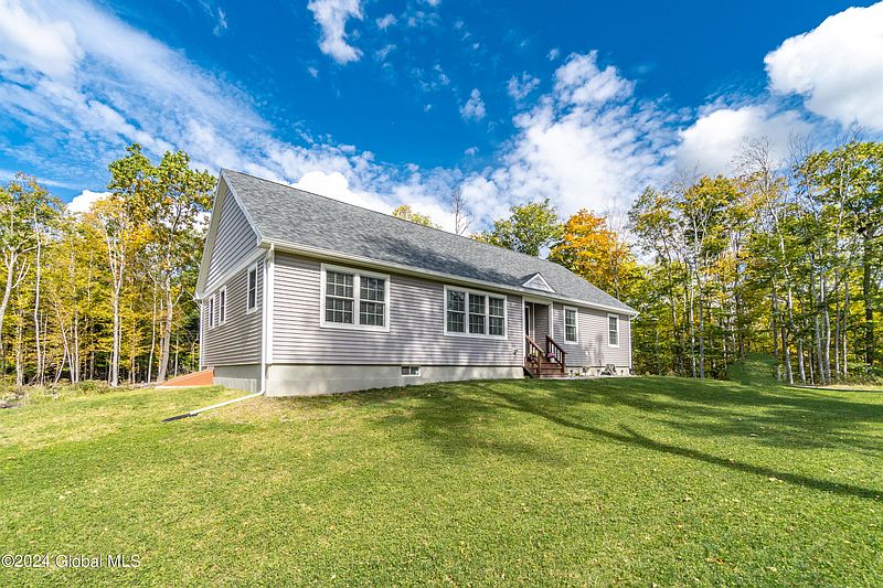 4th image of 126 Kropp Road