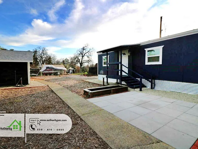 4083 Notre Dame Ave — Photo 8