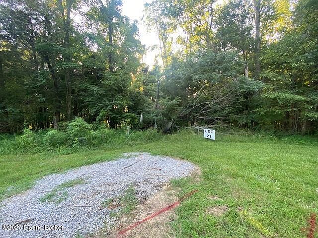 2nd image of 21 Mallard Pointe Rd