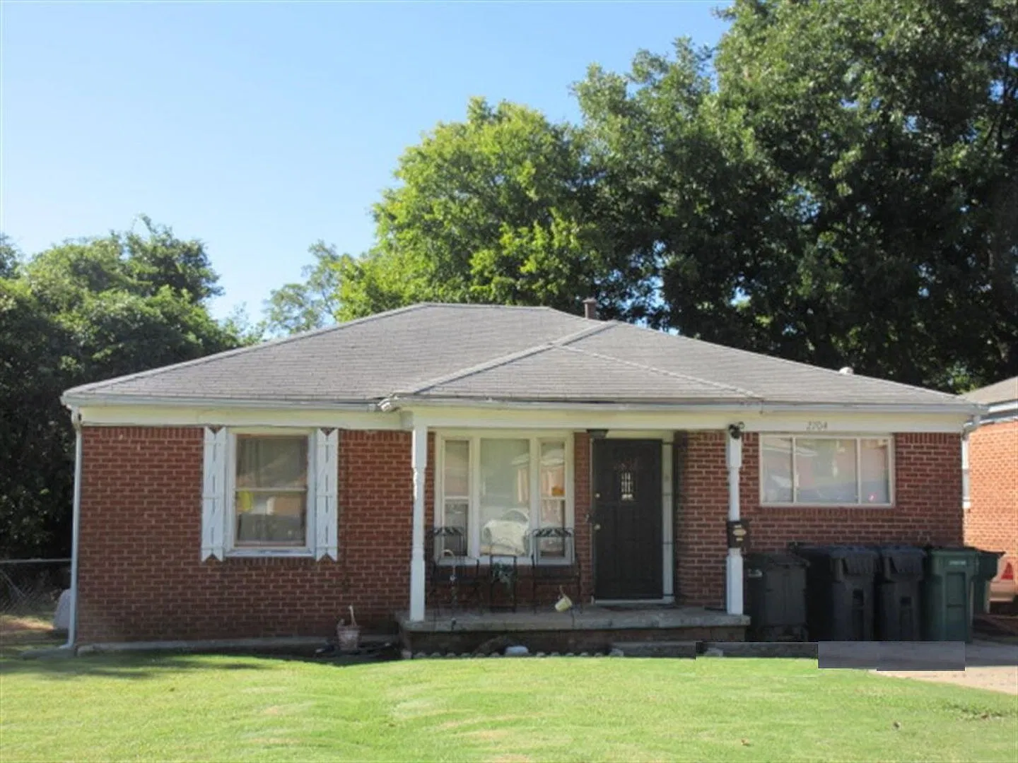 Super Cute 3 Bedroom 1 Bath As Is Home — Photo 1