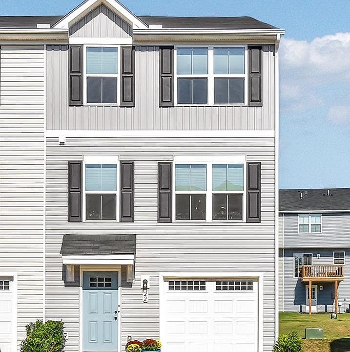 1st image of 22 High Pine Trl
