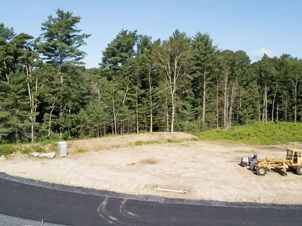 9 Wildwood Ave, Taunton, MA 02780