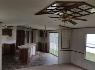 2 Circle Creek Ln, Cahokia, IL 62206