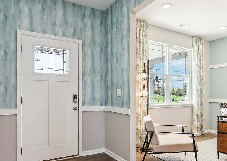 1577 Albatross St — Photo 3