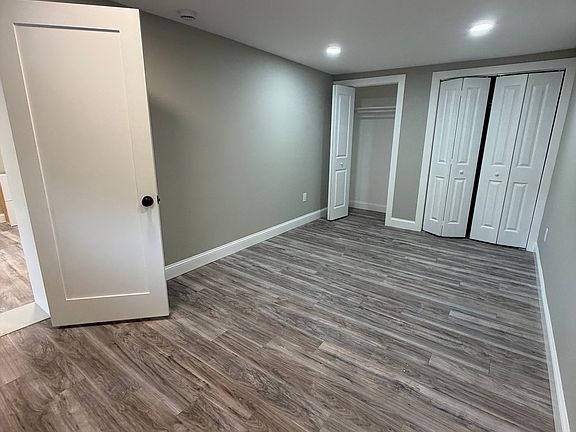 3rd image of 27 Phillips Ave #2