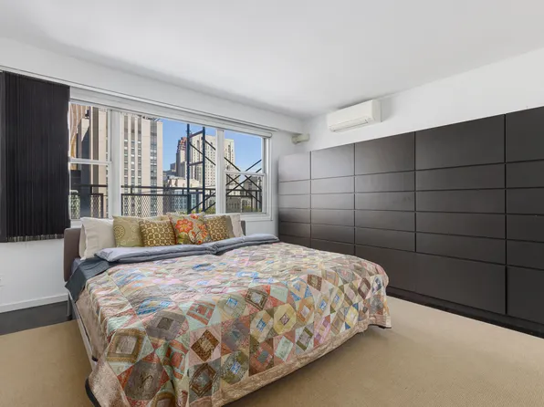 435 East 65th Street image 5 of 12