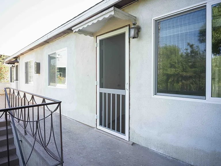 2900 Exposition Blvd #B — Photo 21