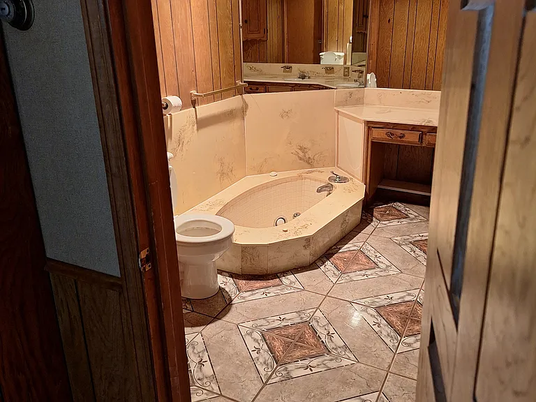 3613 NE 11th Ave — Photo 15