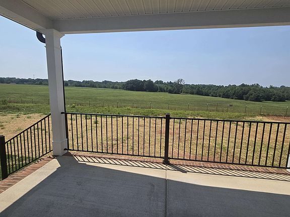 3rd image of 785 Mello Dr