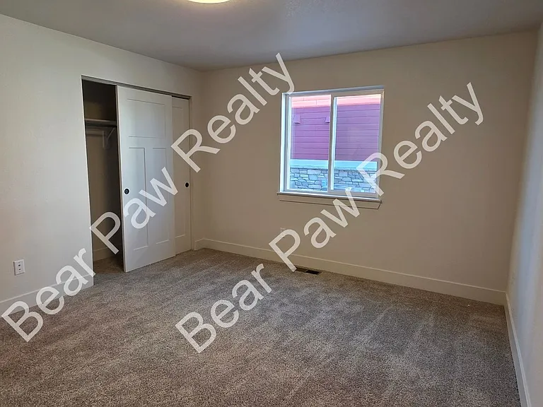1026 Center Dr — Photo 27