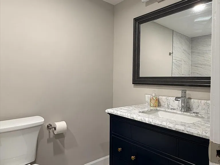 5931 Quantrell Ave #101 — Photo 11