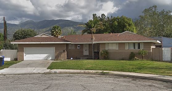 1st image of 3861 Arlington Dr