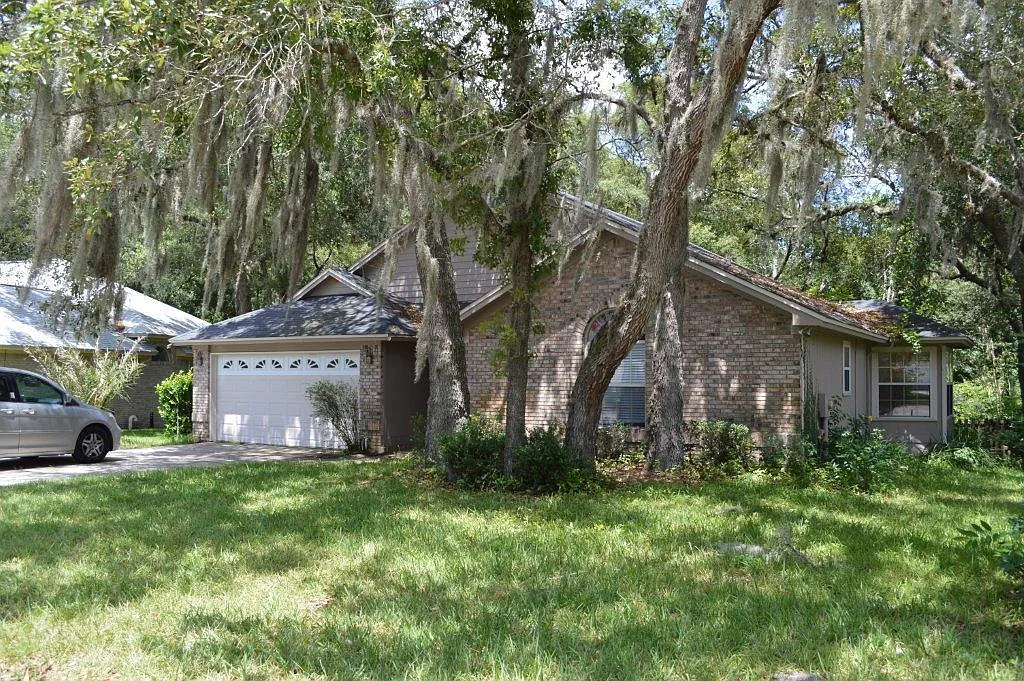 4 bed, 1868 sqft, $2,500 — Photo 2